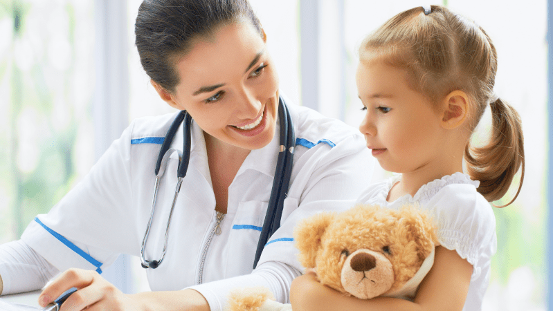 A importância de levar a criança ao pediatra